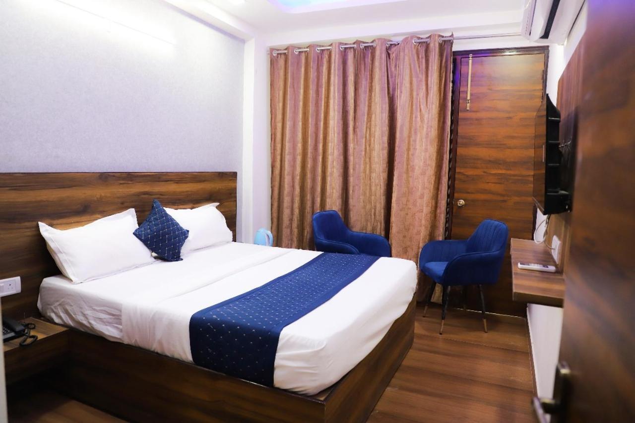 ニューデリー Surya International Bed & Breakfast エクステリア 写真